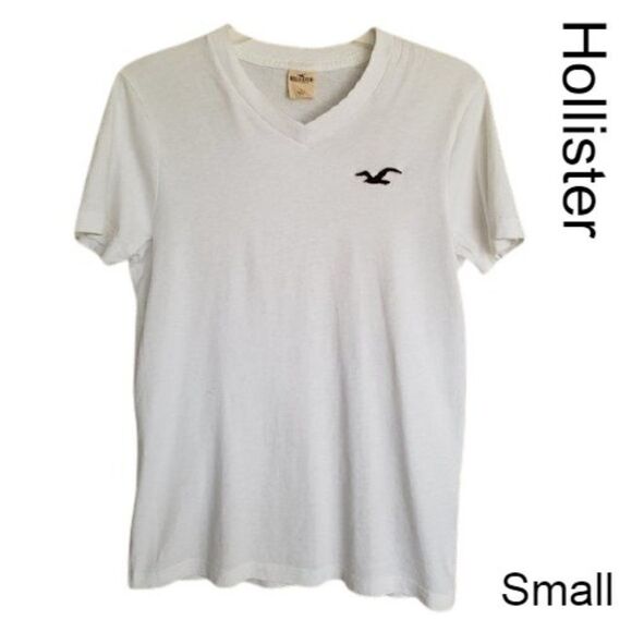 Hollister Men's V-Neck T-Shirt White Logo Small Short Sleeve NWOT - Picture 1 of 4